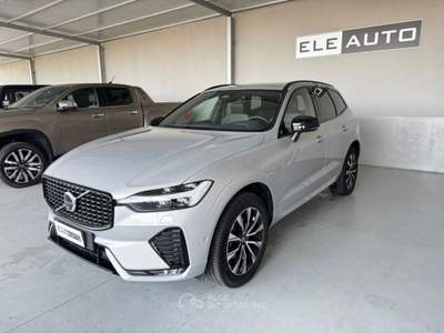 Volvo XC60 B5 2.0 AWD MHEV Autom. Plus Dark Iva Esposta Grigio usata Sedriano