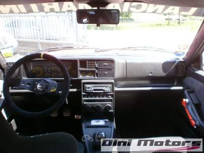 Lancia Delta 2.0i.e. turbo 16V HF integrale Rosso usata Sant'Angelo in vado