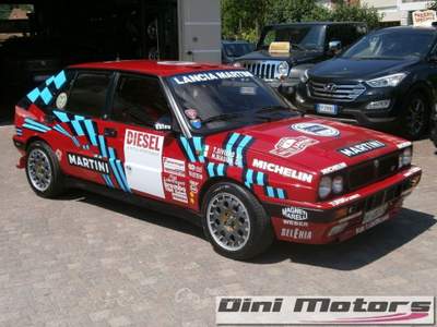Lancia Delta 2.0i.e. turbo 16V HF integrale Rosso usata Sant'Angelo in vado