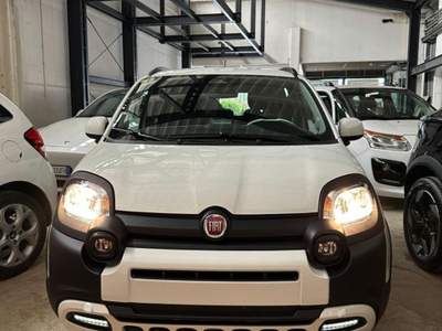 Fiat Panda New Panda 1.0 FireFly S&S Hybrid Pandina Bianco usata San Lazzaro di Savena