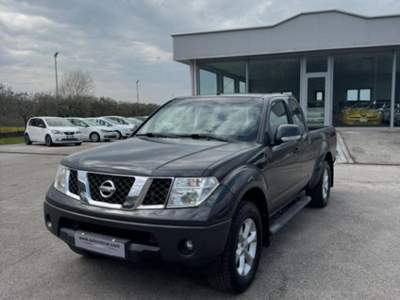 Nissan Navara 2.5 dCi 2 porte King Cab XE Nero usata San Gregorio Magno