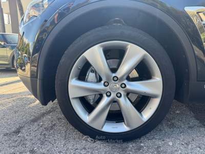 Infiniti QX70 3.0 diesel V6 AT S Premium Nero usata Mirano