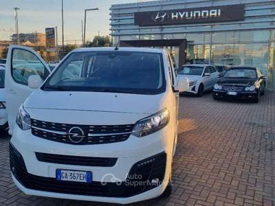 Opel Zafira Life 2.0 Diesel 180CV aut. Start&Stop Innovation L Bianco usata Savona