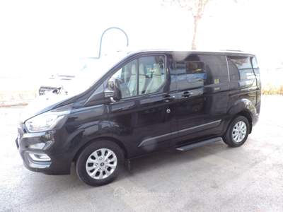 Ford Tourneo Custom 310 2.0 TDCi 130CV PC Titanium auomatico Nero usata Spilamberto