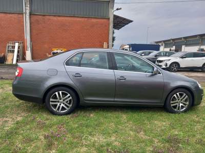 Volkswagen Jetta VOLKSWAGEN JETTA CONFORTLINE Grigio usata Volpiano