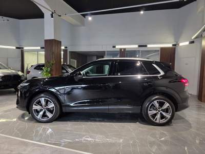 Audi Q3 Business Advanced 150cv s-tronic TECH PLUS Nero usata Firenze