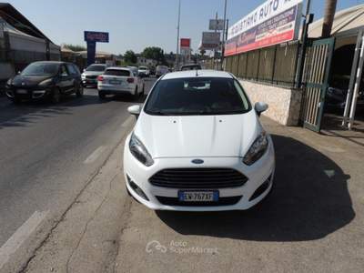 Ford Fiesta 1.5 TDCi 75CV 5 porte Business Bianco usata Quarto