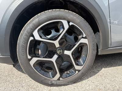 Citroen C3 C3 1.2 puretech turbo plus 100cv s&s Grigio usata San Vendemiano