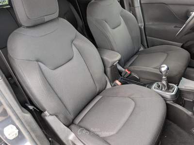 Jeep Renegade 1.6 Mjt 130 CV Business con Navi 8,4" Grigio usata Barletta
