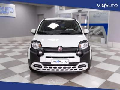 Fiat Panda Pandina Cross 1.0 Firefly Hybrid S&amp;S 70CV Bianco usata Latina