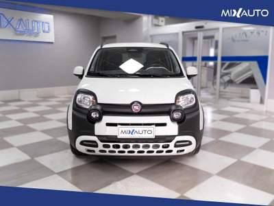 Fiat Panda Pandina Cross 1.0 Firefly Hybrid S&amp;S 70CV Bianco usata Latina