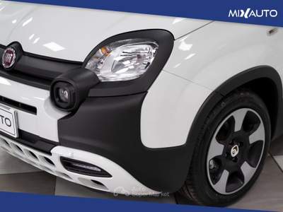 Fiat Panda Pandina Cross 1.0 Firefly Hybrid S&amp;S 70CV Bianco usata Latina