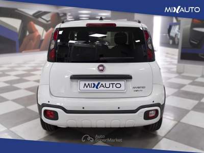 Fiat Panda Pandina Cross 1.0 Firefly Hybrid S&amp;S 70CV Bianco usata Latina