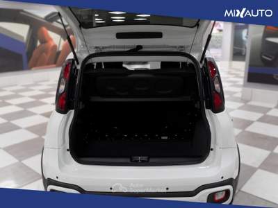 Fiat Panda Pandina Cross 1.0 Firefly Hybrid S&amp;S 70CV Bianco usata Latina