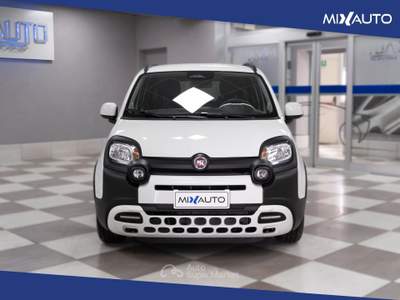 Fiat Panda Pandina Cross 1.0 Firefly Hybrid S&amp;S 70CV Bianco usata Latina