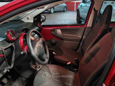 Toyota Aygo 5 porte Now Red Edition usata Torino