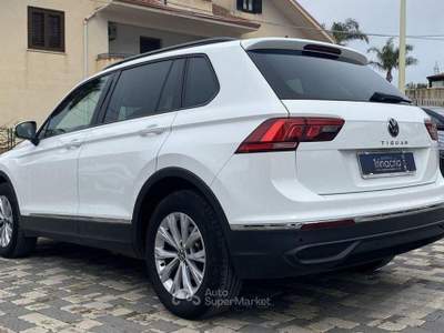 Volkswagen Tiguan Life 2.0 TDI 150CV DSG usata Partinico