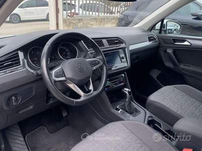 Volkswagen Tiguan Life 2.0 TDI 150CV DSG usata Partinico