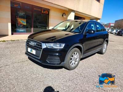 Audi Q3 2.0 tdi Business 120cv Nero usata Porto Mantovano