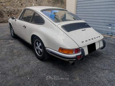 Porsche 911 911T Coupe 2.4 Classic 130cv ASI Targa Oro Bianco usata Roma