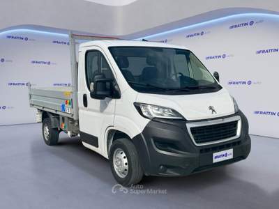 Peugeot Boxer Boxer 335 2.2 Bluehdi 140 S&amp;S Pm Cassonato Ribaltabile Tril. Bianco usata Cassola