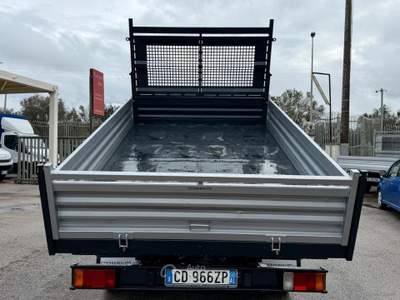 Iveco Daily Daily 35C9 2.8 TDI RIBALTABILE TRIL. Bianco usata San Michele Salentino