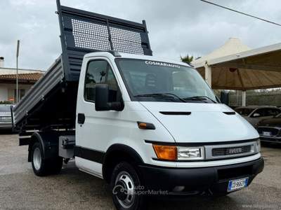 Iveco Daily Daily 35C9 2.8 TDI RIBALTABILE TRIL. Bianco usata San Michele Salentino