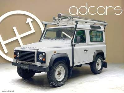 Land Rover Defender Defender 90 2.2 TD4 Station Wagon N1 *AUTOCARRO*GANCIO TRAINO* Bianco usata Castrezzato