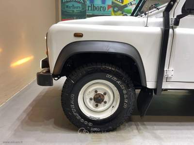 Land Rover Defender Defender 90 2.2 TD4 Station Wagon N1 *AUTOCARRO*GANCIO TRAINO* Bianco usata Castrezzato