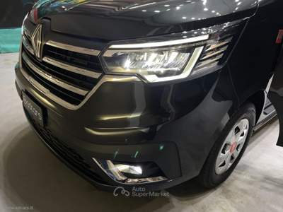 Renault Trafic Trafic BluedCi 150CV PL-TN Equilibre *TAGLIANDI COMPRESI*SCHERMO 8P*TELECAMERA POST* Nero usata Castrezzato