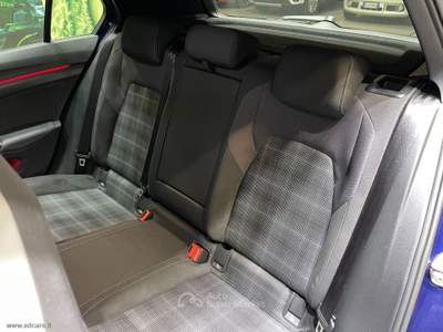Volkswagen Golf Golf GTD 2.0 TDI DSG *TETTO*ESTORIL*IQ LIGHT*HARMAN KARDON* Blu/Azzurro usata Castrezzato
