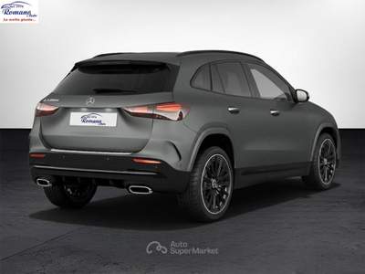 Mercedes-Benz GLA GLA 200 d Automatic Premium Grigio usata Sant'Anastasia