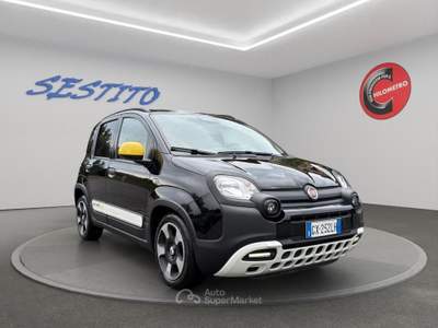 Fiat Panda Pandina Cross 1.0 firefly hybrid s&s 70cv Nero usata Cirò Marina