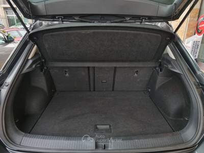 Volkswagen T-Roc SCR 150 CV DSG Life Grigio usata Altamura
