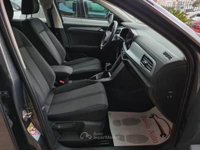 Volkswagen T-Roc SCR 150 CV DSG Life Grigio usata Altamura
