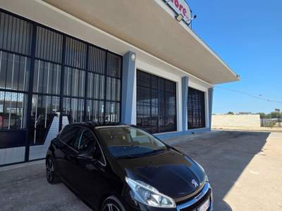 Peugeot 208 BlueHDi 120 S&S 5 porte GT Line Nero usata CERIGNOLA