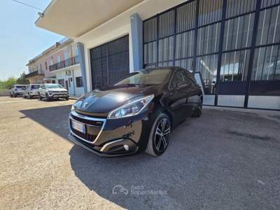 Peugeot 208 BlueHDi 120 S&S 5 porte GT Line Nero usata CERIGNOLA