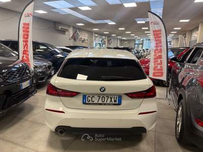 BMW Serie 1 116d 116 116d 5p. Sport Auto 116CV Ok Neopatentati Bianco usata Prato