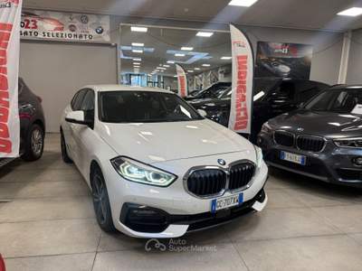 BMW Serie 1 116d 116 116d 5p. Sport Auto 116CV Ok Neopatentati Bianco usata Prato
