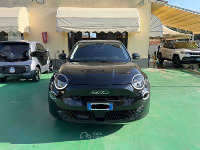 Fiat 600 1.2 dct MHEV prezzo senza obbligo finanziamento Nero usata Fiumicino