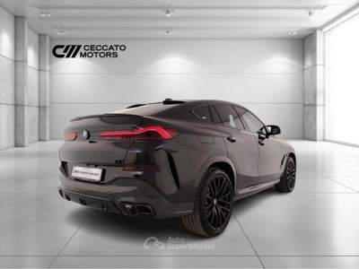 BMW X6 60 i MSport Pro Steptronic Nero usata Padova