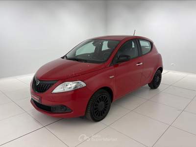 Lancia Ypsilon Ypsilon 1.0 firefly hybrid silver s&s 70cv Rosso usata Settimo Torinese