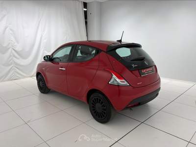 Lancia Ypsilon Ypsilon 1.0 firefly hybrid silver s&s 70cv Rosso usata Settimo Torinese