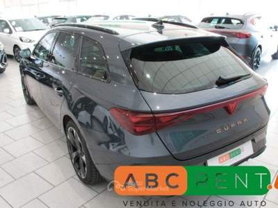 Cupra Leon Leon Sportstourer 2.0 TDI 150 CV DSG Bianco usata Cernusco sul Naviglio