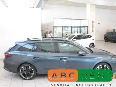Cupra Leon Leon Sportstourer 2.0 TDI 150 CV DSG Bianco usata Cernusco sul Naviglio