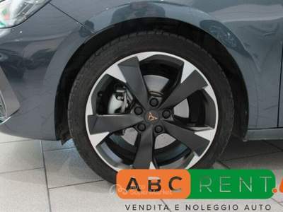 Cupra Leon Leon Sportstourer 2.0 TDI 150 CV DSG Bianco usata Cernusco sul Naviglio