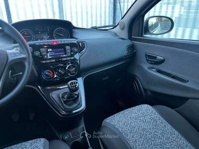 Lancia Ypsilon Ypsilon 0.9 TwinAir 5 porte Metano Ecochic Silver Bianco usata Montecatini-Terme
