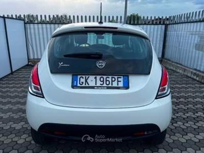 Lancia Ypsilon Ypsilon 0.9 TwinAir 5 porte Metano Ecochic Silver Bianco usata Montecatini-Terme