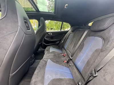 BMW Serie 1 120d 2022 BMW 120D M Sport Led Pano Navi Sport Alcantara Nero usata Cordignano