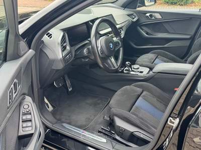 BMW Serie 1 120d 2022 BMW 120D M Sport Led Pano Navi Sport Alcantara Nero usata Cordignano